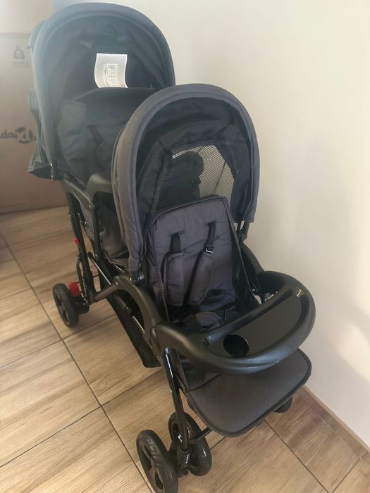 Carucior de copii cu 2 locuri