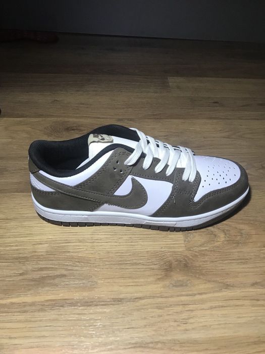 Кроссовки Nike dunks low pro в коричневом цвете