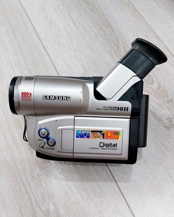 Видеокамера  буу