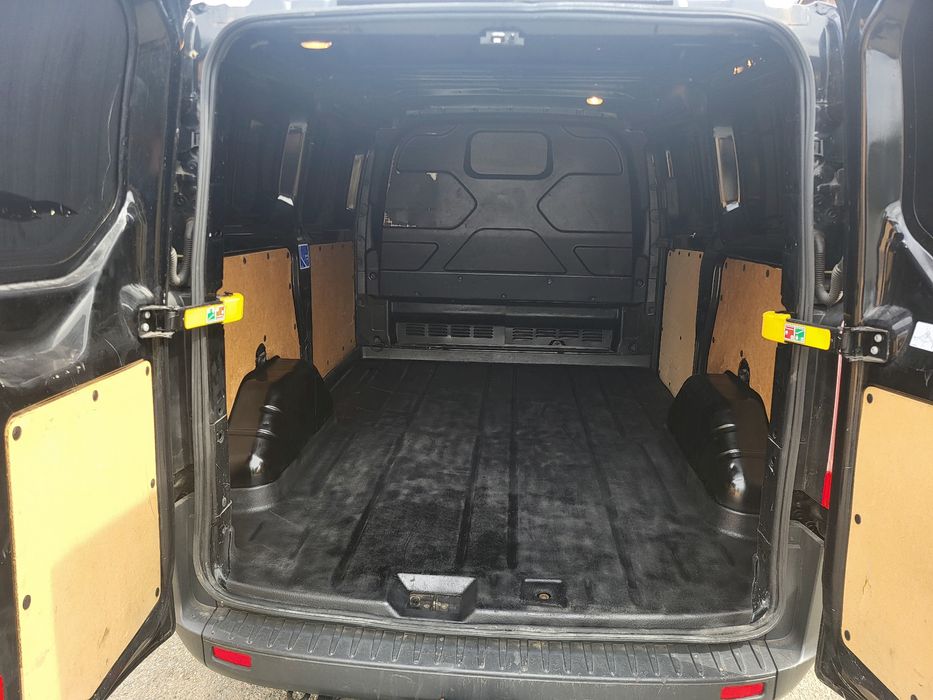 Ford Transit Custom, an 2018, motor 2.0 TDCI-EURO 6