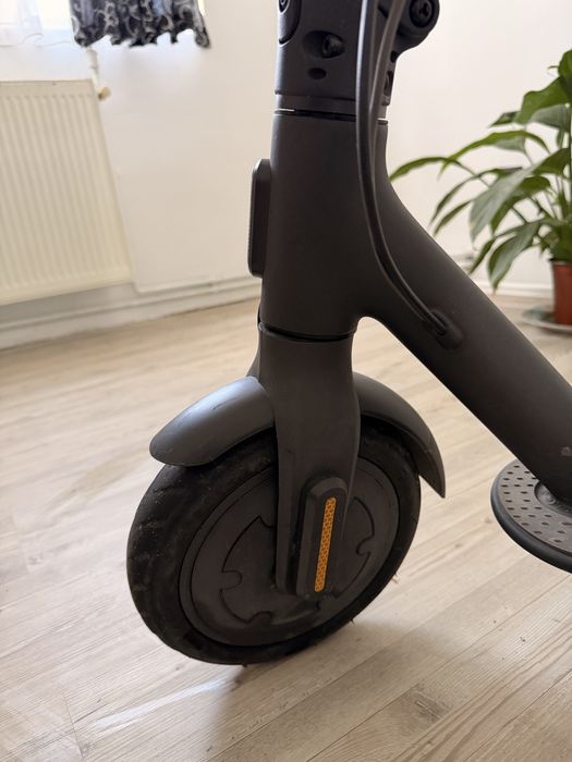 Trotineta electrica Xiaomi 3 moduri condus