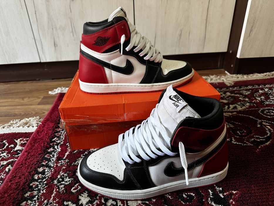 Jordan 1 Retro High OG Black Toe 42