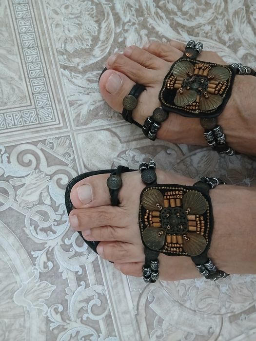 Шлепки женские  ^