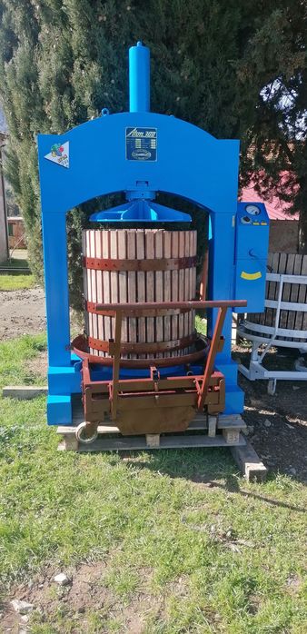 Pompe zdrobitoare si teascuri struguri