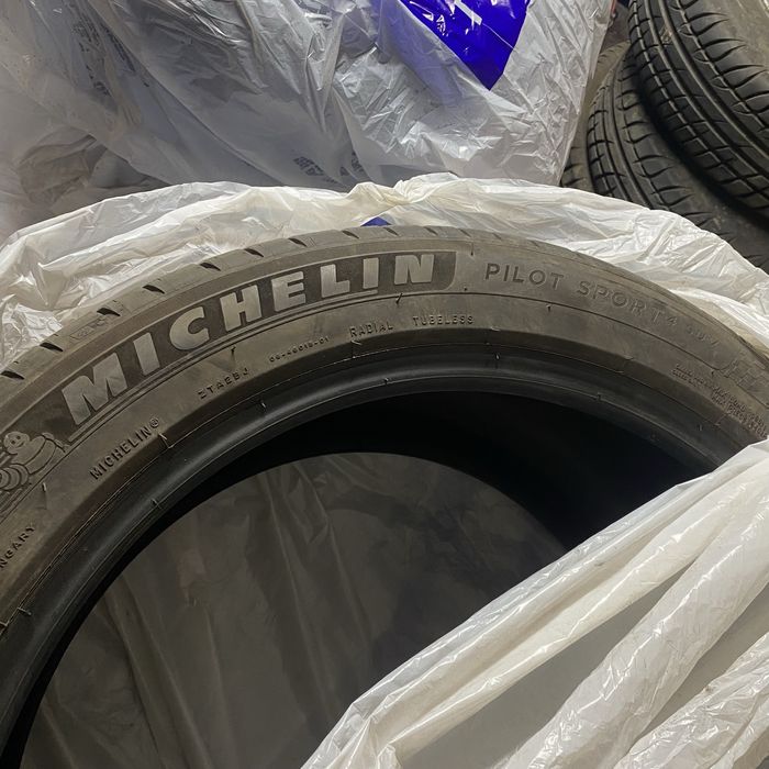 Летни гуми 295/40/21