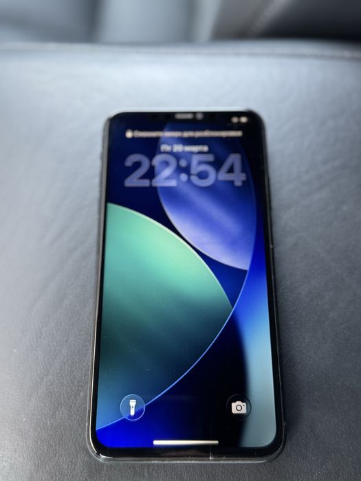 Продам Iphone 11pro max айфон