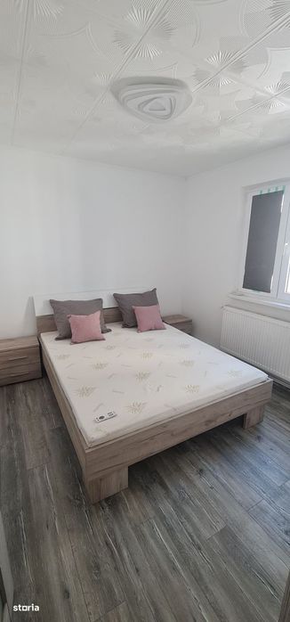 Inchiriere apartament doua camere, Florilor.