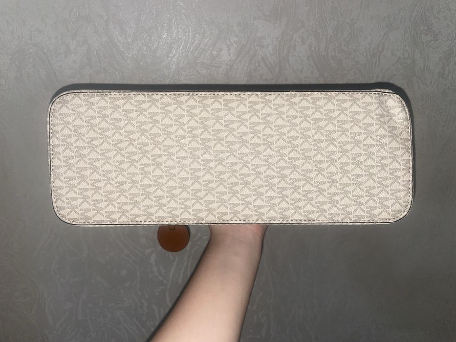 Сумка от майкл корс