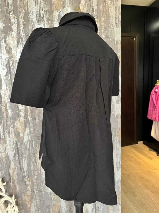 Camasa asimetrica cu maneci bufante NOUA - marime M-L