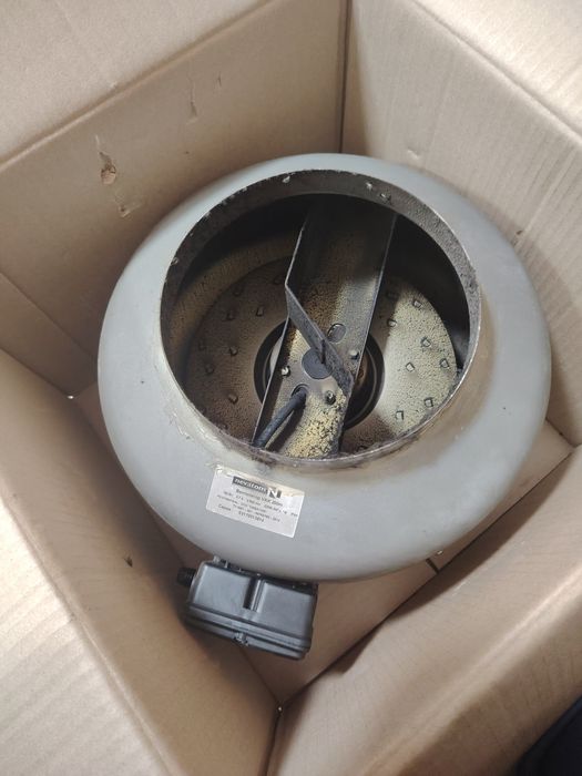 Вытяжка 150вт 200мм