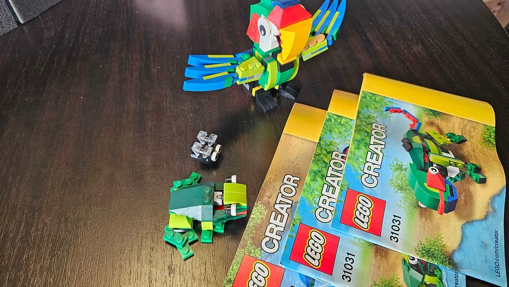 LEGO Creator 3-in-1 Animale din pădurea tropicală 31031