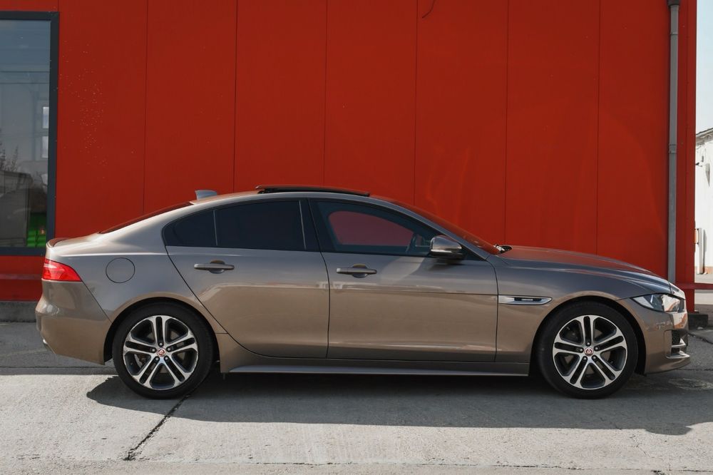 Jaguar XE 2.0 Diesel R-Line Automat 2017
