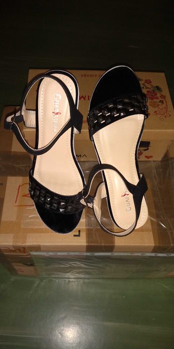 Sandale dama negre cu platforma alba si tinte metalice , 40, NOI