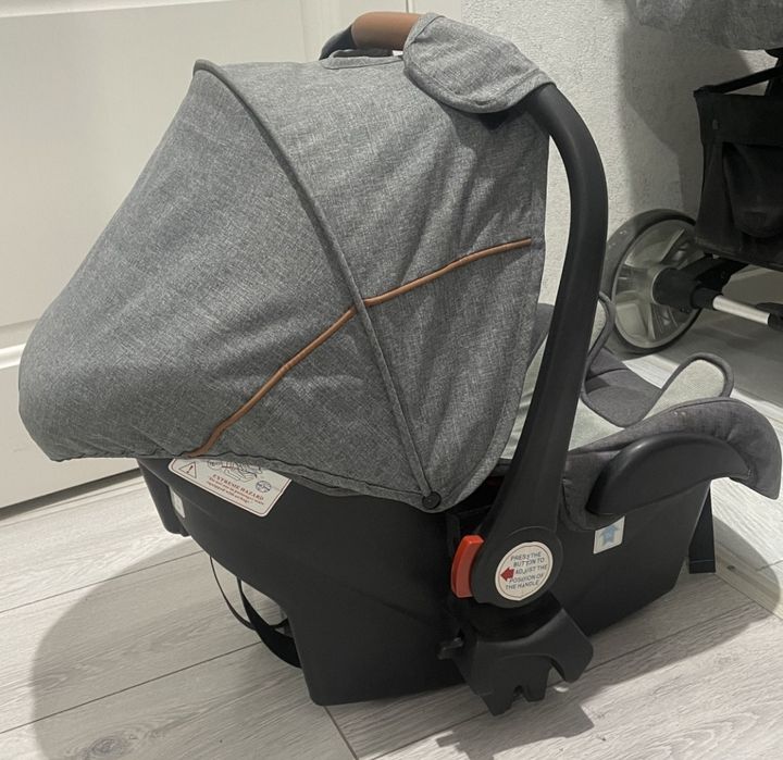 Коляска 2 в 1 !!