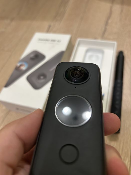 Insta360 x2 + аксесоари
