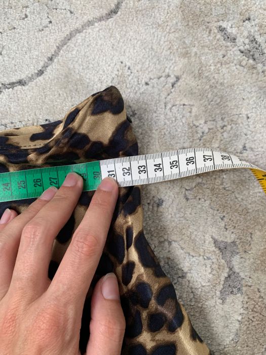 H&M fusta de satin nouă