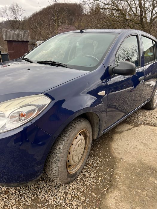 Vând Dacia Sandero 2010 in stare foarte bună de funcționare