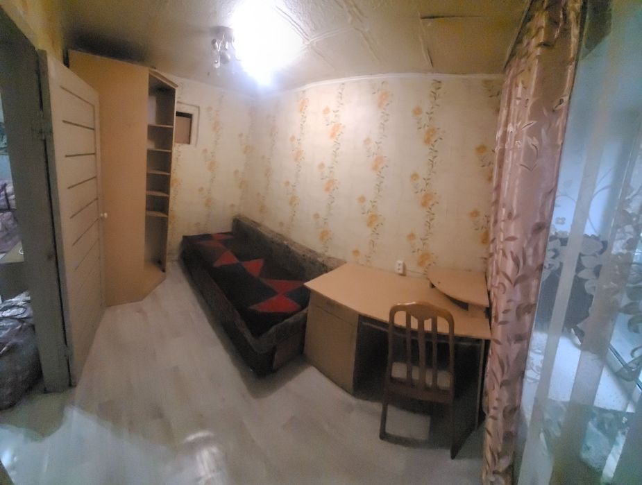 Продаю 2 комн. Абзал, ЦУМ