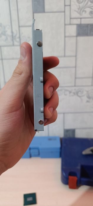 жесткий диск Toshiba MQ01ABD100.