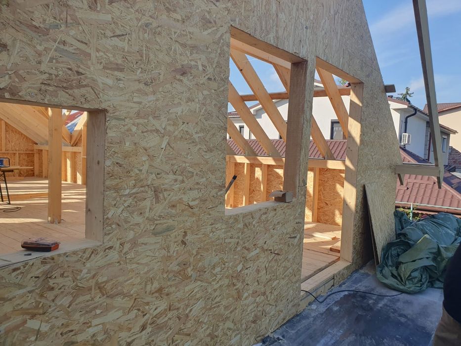 Mansarda tigla metalica ceramica acoperis velux