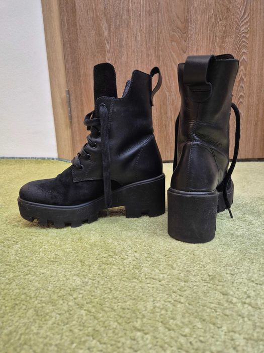 Дамски зимни боти от естествена кожа