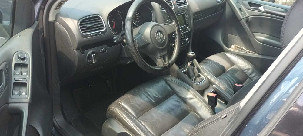 VOLKSWAGEN Golf 2011 — imagine 4