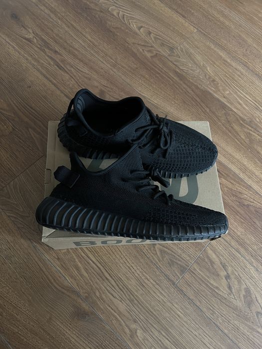 Yeezy Boost 350 V2 Onyx