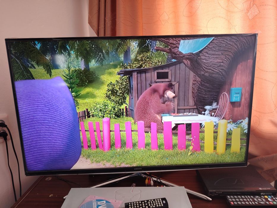 Телевизор Samsung.SmartTV.WiFI