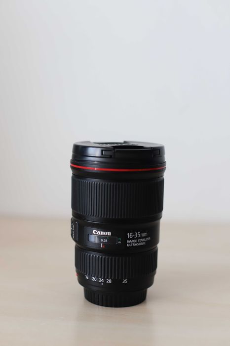 Obiectiv Canon EF 16-35mm F4 L IS USM