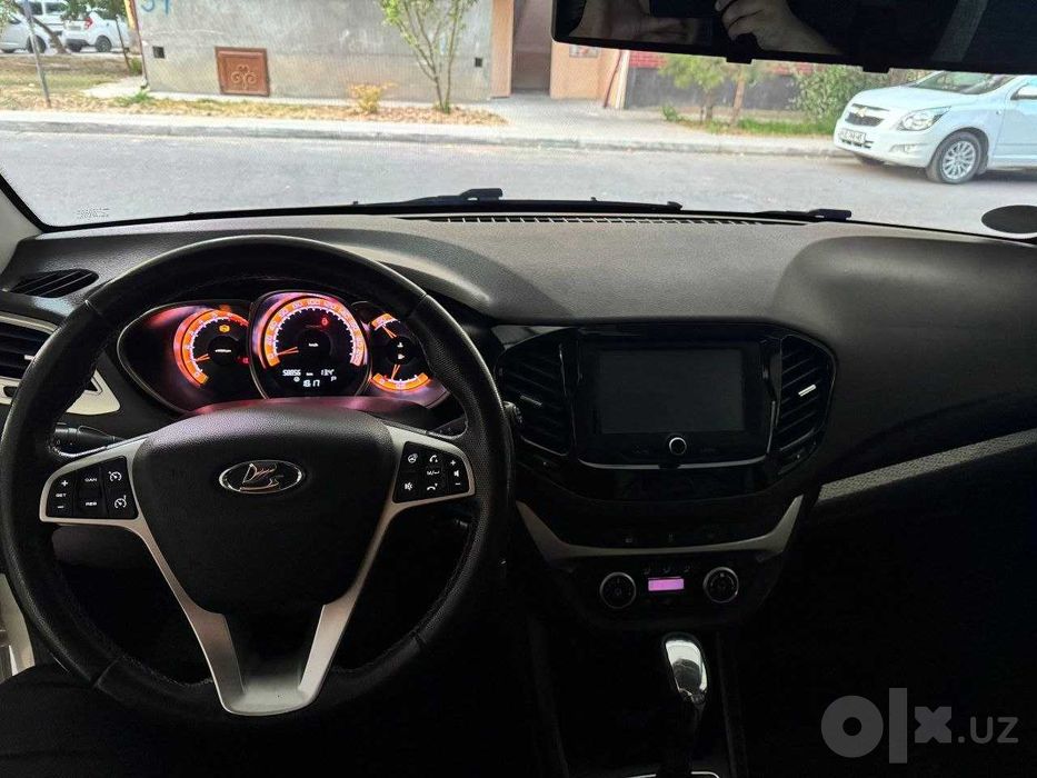 Lada Vesta SW Cross