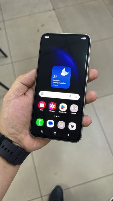 Samsung S23Fe 256Гб в идеале