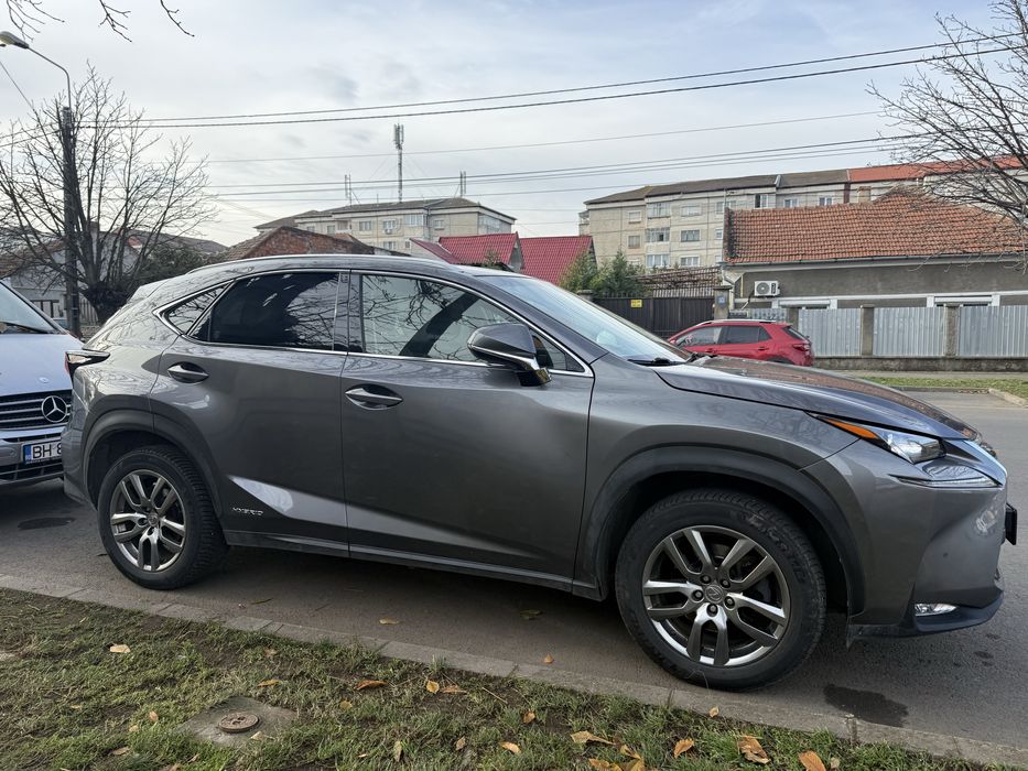 Vand sau schimb Lexus Nx 300h cu Lexus Rx 450 dupa 2016
