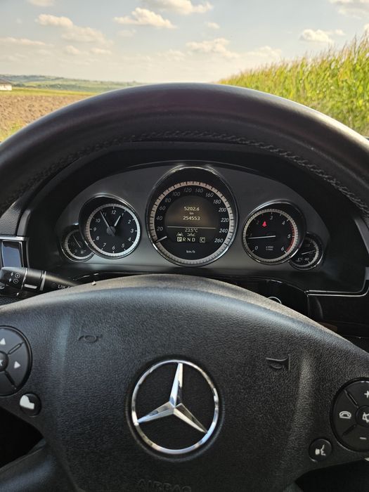 MERCEDES-BENZ E-Class 2009 — imagine 5