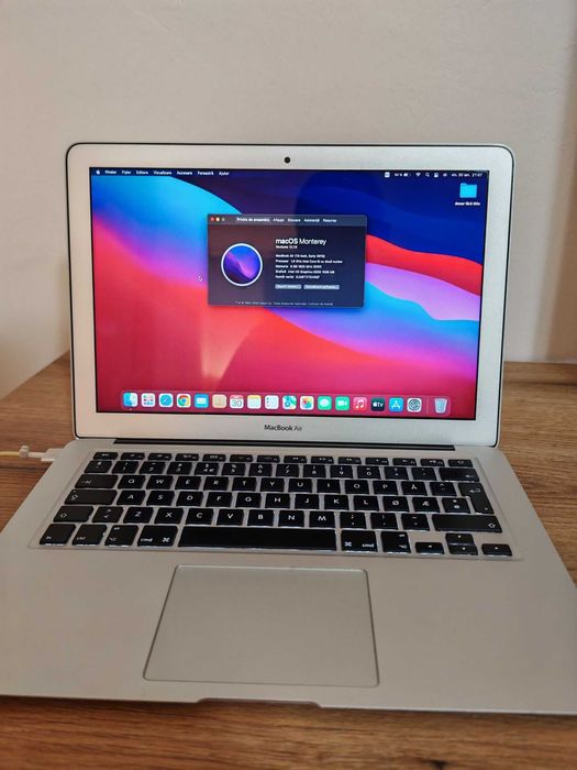 Apple Macbook Air