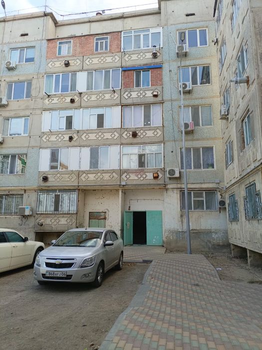 3 мекрайон 32 дом 17 квартира 1 этаж 1 комнат