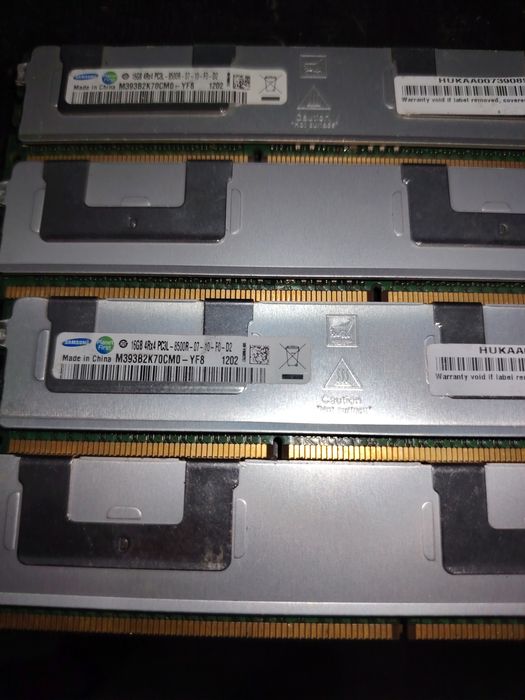 Kit 64GB DDR3 ECC Reg (4x16GB) Samsung PC3L-8500R Memorie Server