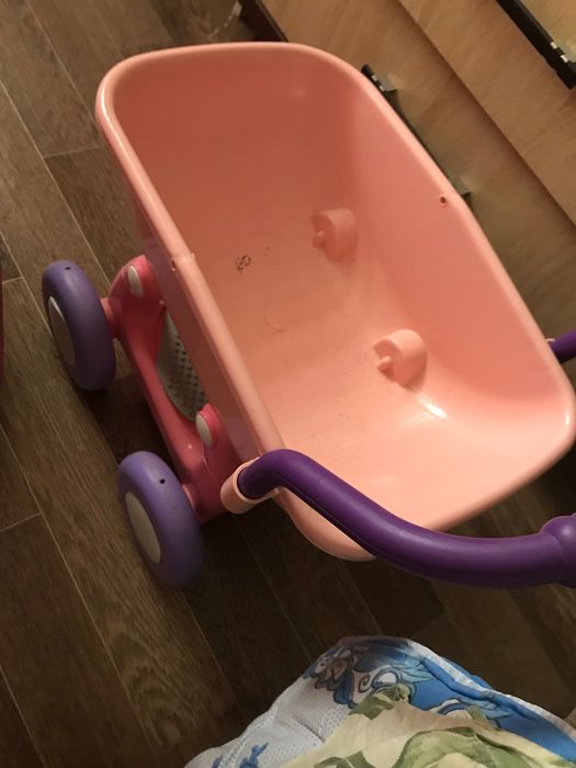 Детские игрушки мягкие и пластмассовые