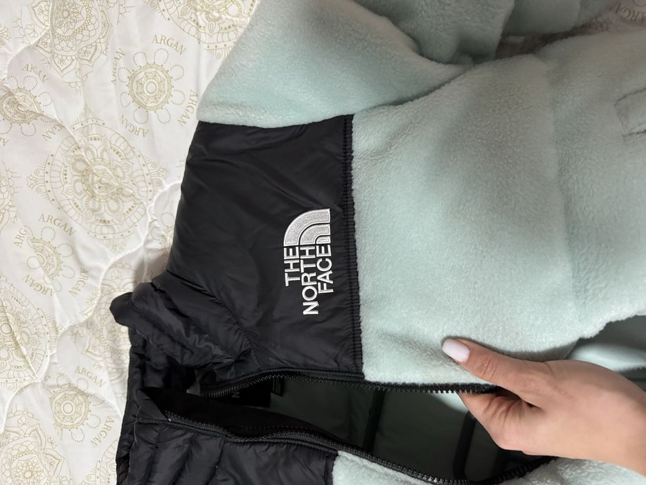 Яке the noth face 700