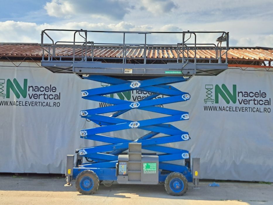 Societate vindem nacela diesel 4x4 marca GENIE,Haulotte 15m,verificată