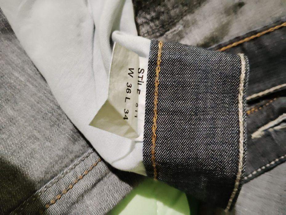 Продавам мъжки летни джинси размер 36 за 40лв чисто нови не са носени