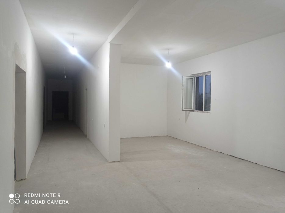 2 qavatli Uy biznes uchun qulay ijaraga beriladi.