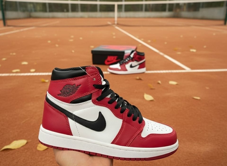 Adidasi Jordan 1 High Chicago Red