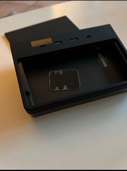 Incarcator usb c consola pentru Tesla model 3