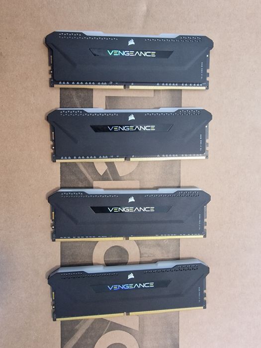 16gb Ram Corsair Vengence PRO RGB 3200MHz Cl16