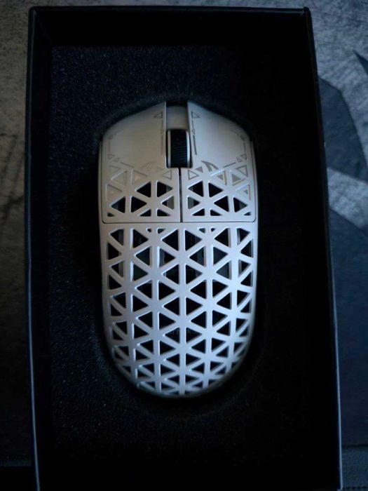 ATTACK SHARK R5 Ultra Carbon Fiber Wireless 8K PAW3950MAX Gaming Mouse