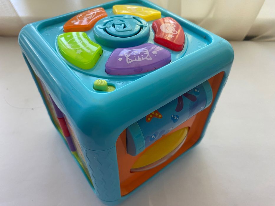 Развивающая игрушка