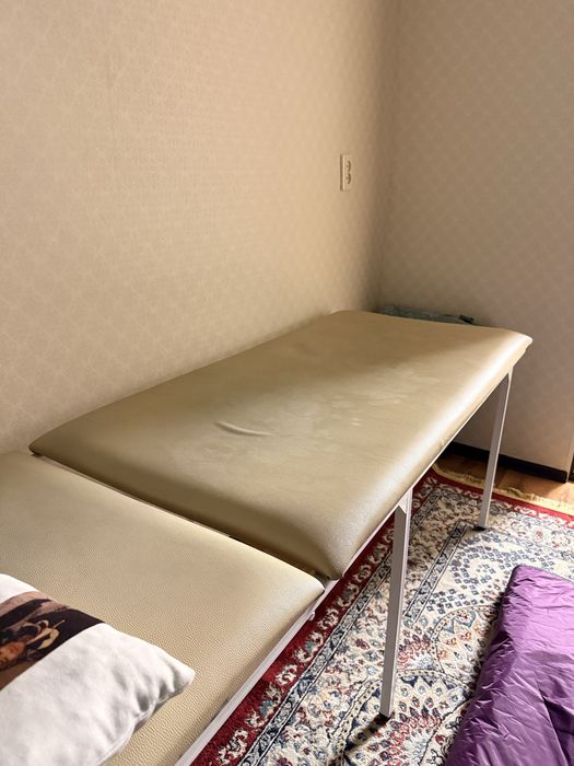 Кушетка для салона