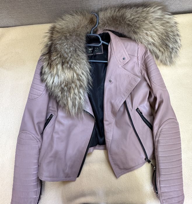 Geaca din piele cu blana naturala