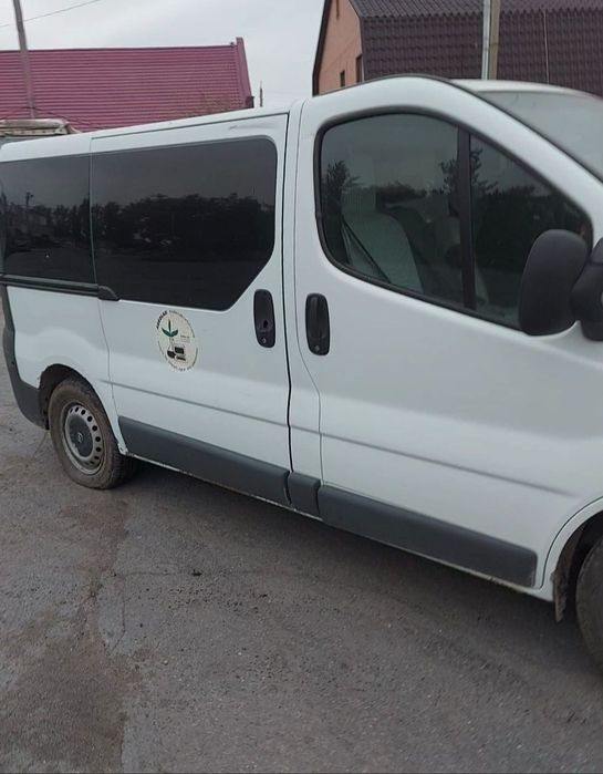 Продам грузовой бус