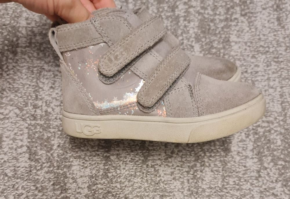 Ghete UGG marimea 25